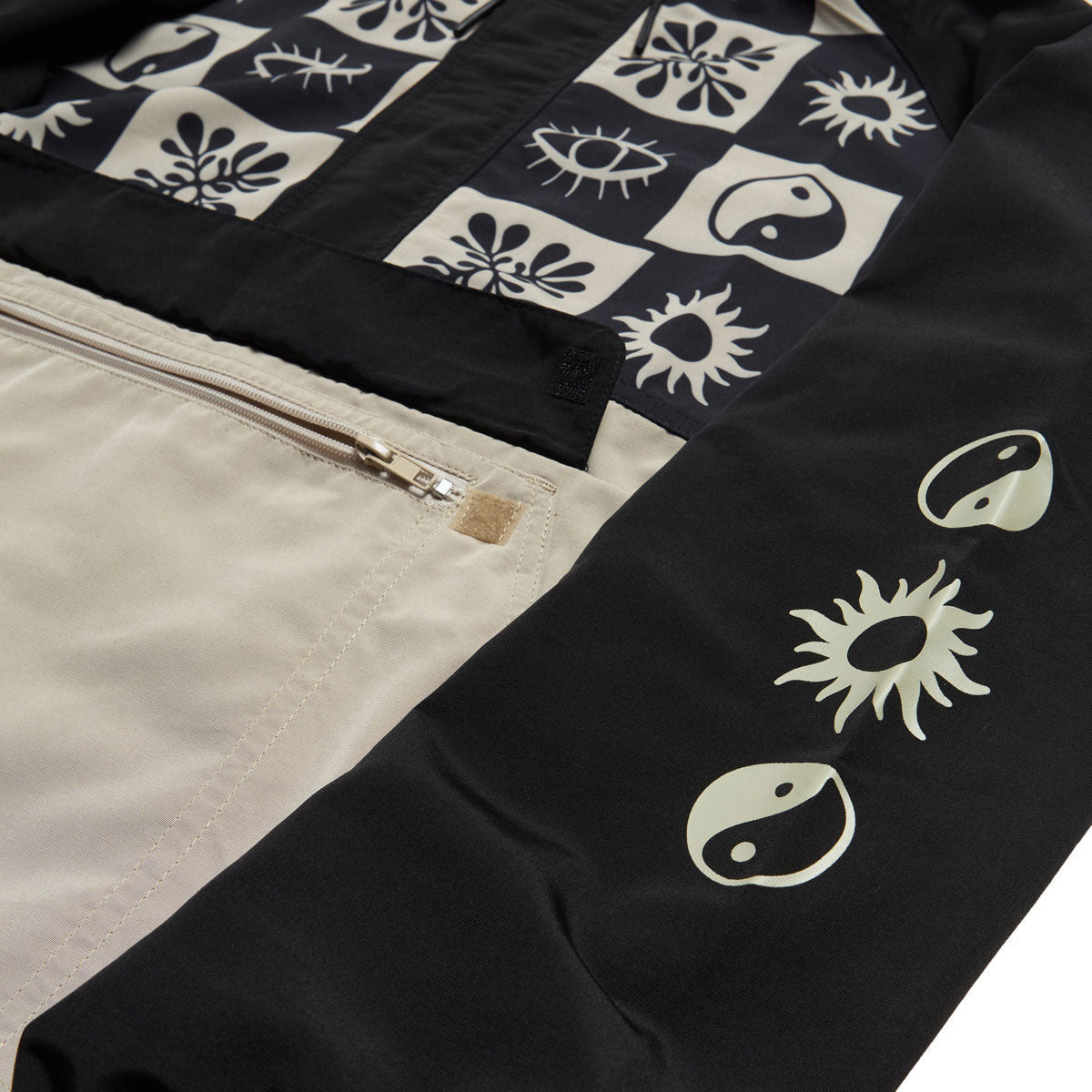 Santa Cruz Strange Check Anorak Jacket - Black/Tan image 5