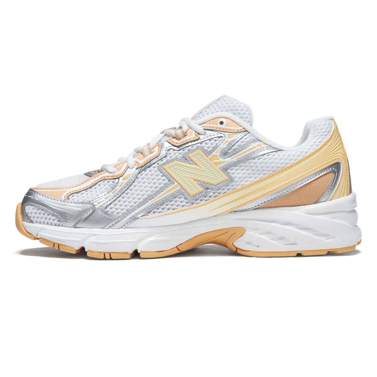 New Balance 740 Shoes - White/Indoor Court image 2