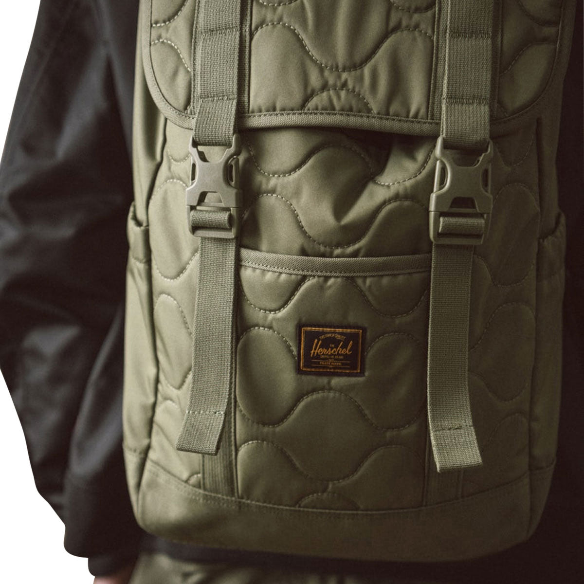 Herschel Supply Retreat Quilted Capsule Backpack - Loden Green Tonal image 5