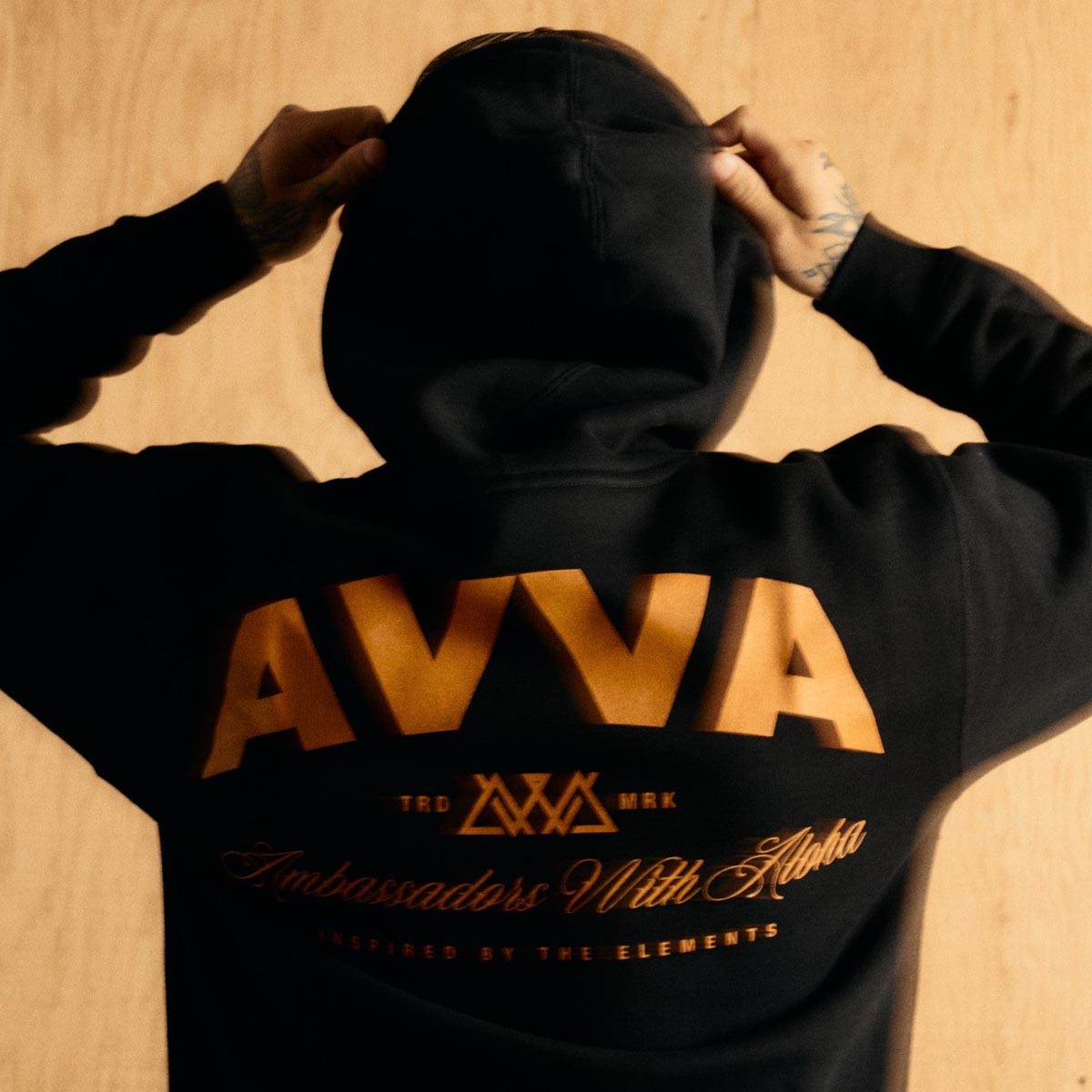 AVVA Waters Edge Pullover Hoodie - Black image 5