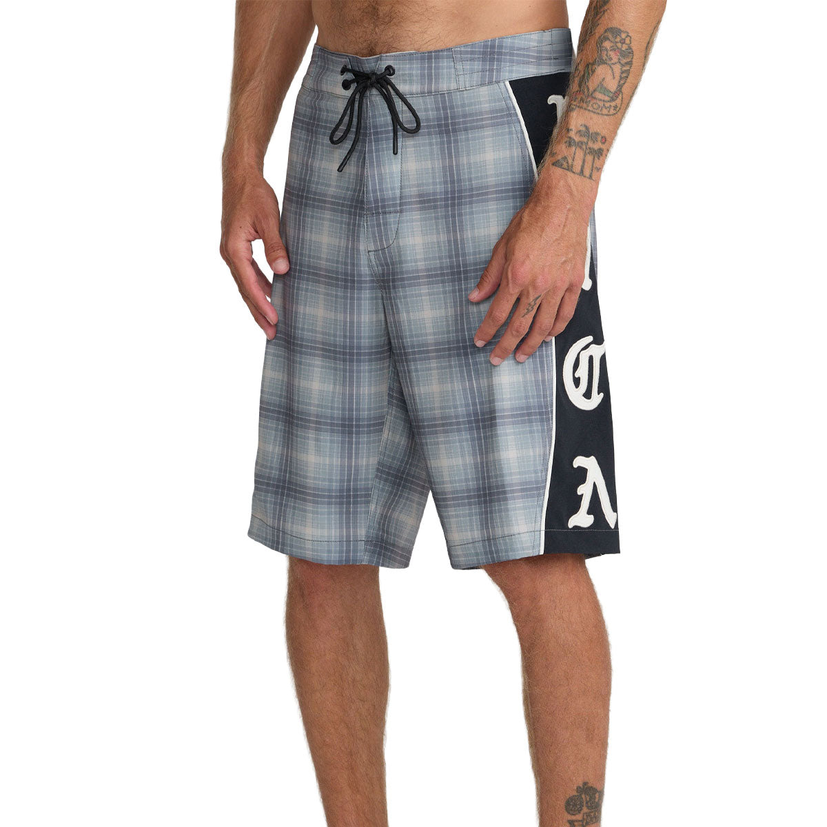 RVCA Rewind 21