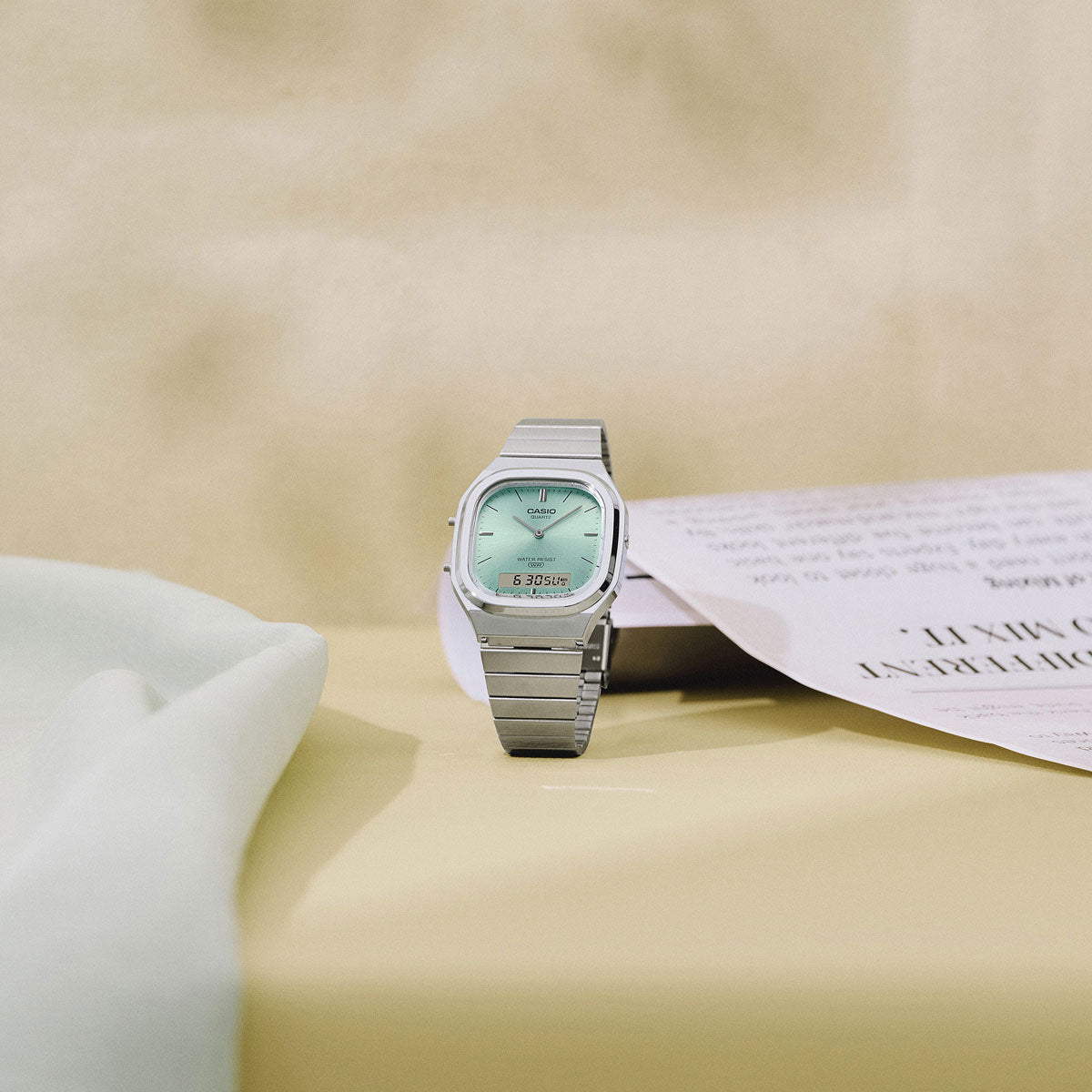Casio AQ240E-2A Watch image 3