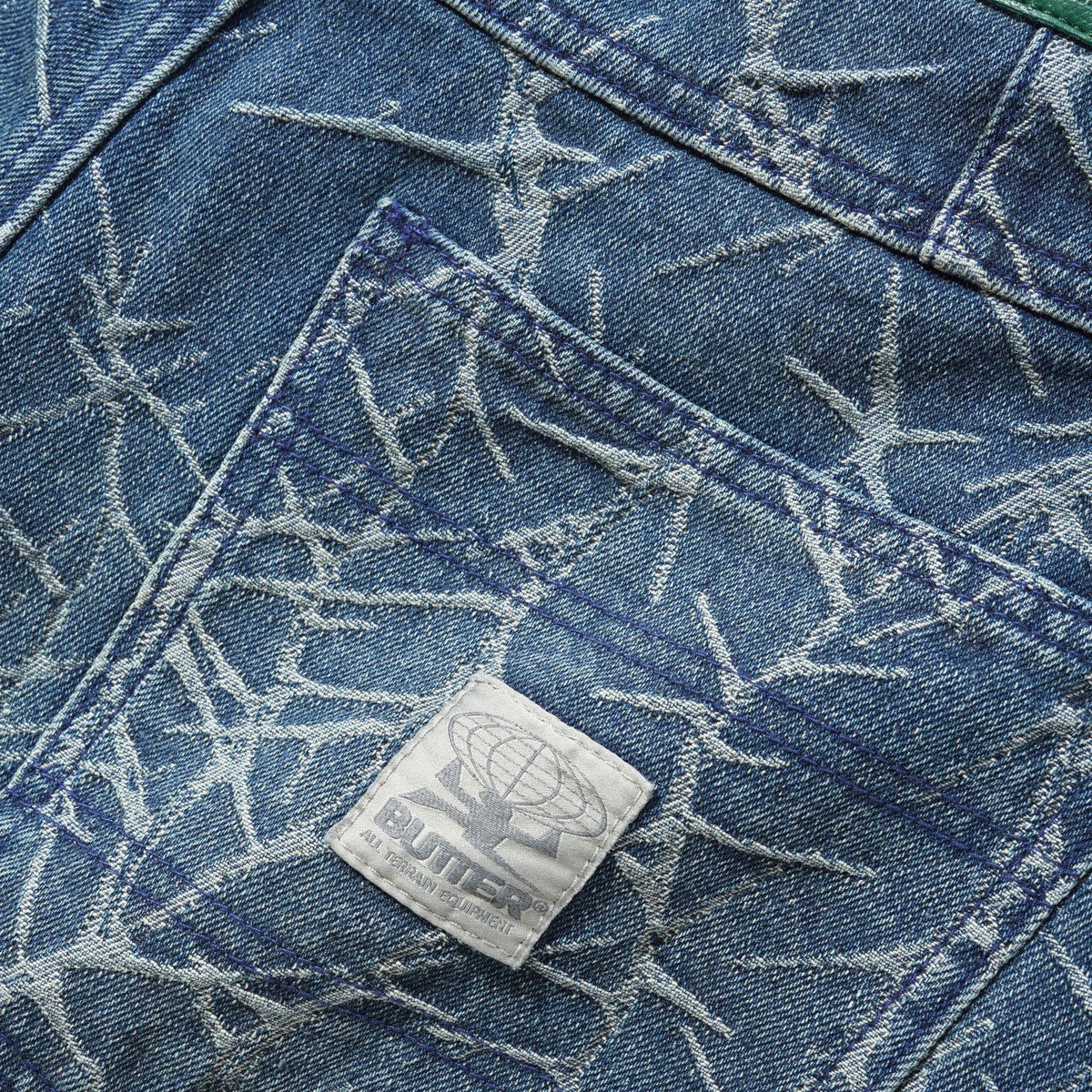 Butter Goods Thorn Camo Wide Cut Denim Jeans - Washed Indigo image 4