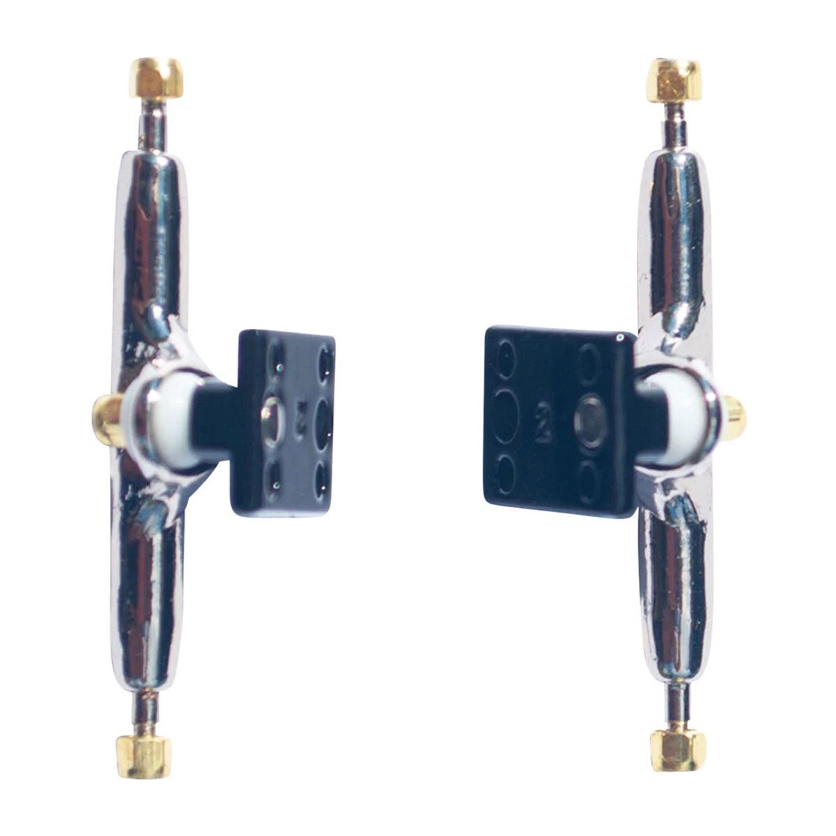 LC Boards V4 Pro Fingerboard Trucks - Black Base image 3